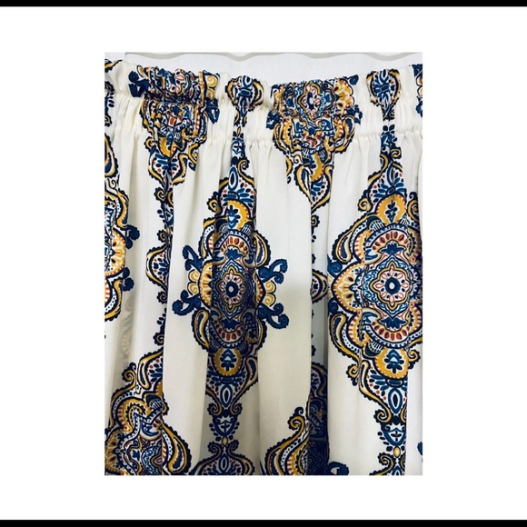 H&M skirt with slit on side - Picture 2 of 5